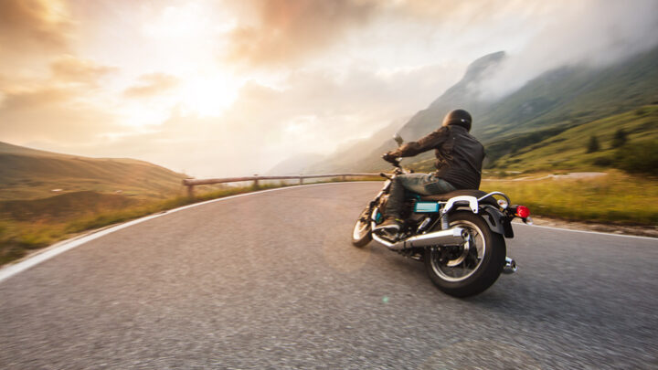¿Qué debemos revisar antes de circular en moto?
