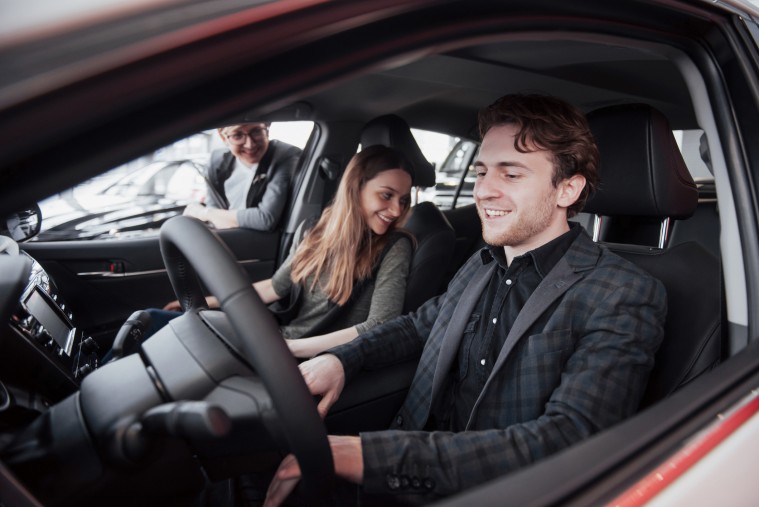 Las ventajas de comprar un coche de segunda mano Las ventajas de comprar un coche de segunda mano