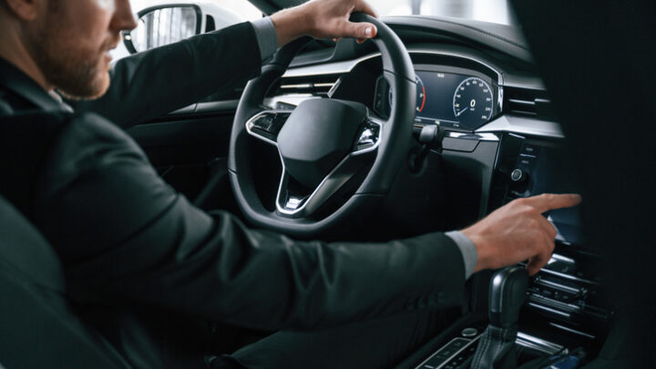 Te ayudamos a tomar una decisión entre coche mecánico vs automático