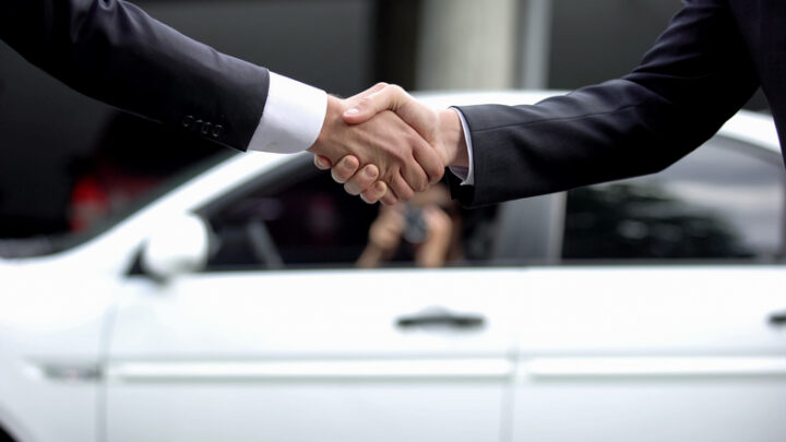 ¿Cómo mejorar la comunicación empresarial de un concesionario?