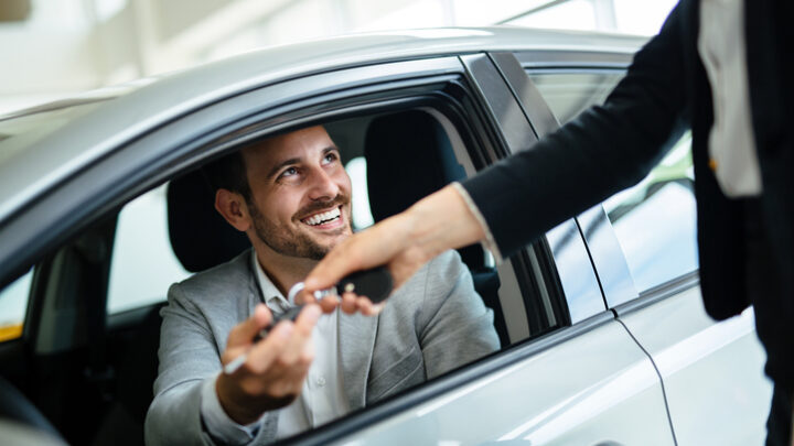 Renting de vehículos: la opción inteligente para conducir un coche nuevo sin complicaciones
